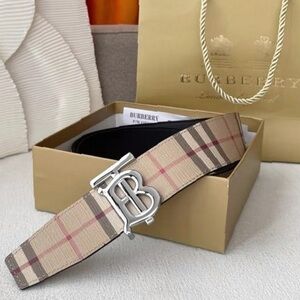 Burberry ‘B’ Monogram Belt - Reversible Plaid/Black Elegance